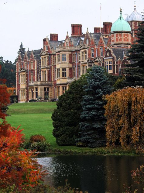 Sandringham House, Norfolk, UK Sandringham House, Kentish Town, English Manor Houses, Norfolk England, Country Retreat, English Manor, Royal Residence, Manor Houses, Chateau France