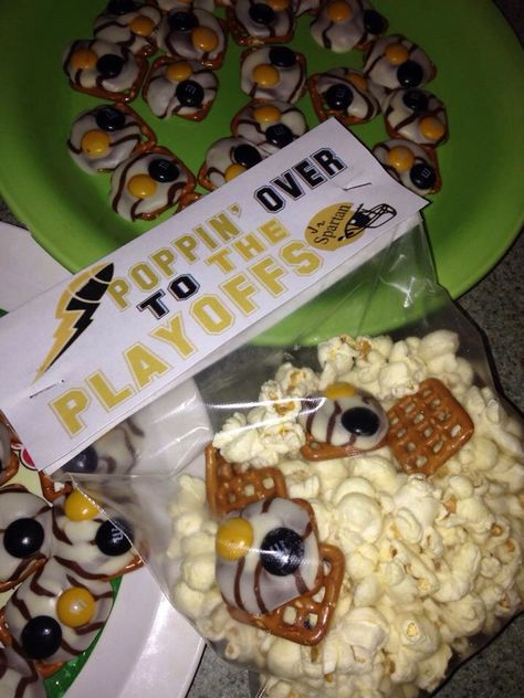 Football Team Treats, Cheer Snacks, Cheer Treats, Football Favors, Team Treats, Panther Football, Soccer Snacks, Peewee Football, Football Treats