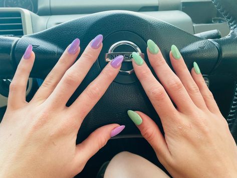 Purple And Green Nails Acrylic Pastel, Sage And Purple Nails, Lilac And Sage Nails, Purple Green Nails Designs, Purple And Green French Tip Nails, Pastel Green And Purple Nails, Light Purple And Green Nails, Nails Acrylic Light Green, Green And Lavender Nails