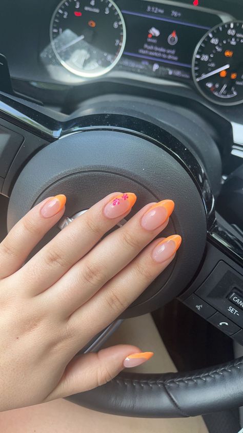 Orange French Sunset French Tip Nails, Light Orange French Tip Nails, Orange French Tip Nails Acrylics, Pink And Orange French Tip Nails, Coral French Tip Nails, Cute Orange Nails, Aruba Nails, Light Orange Nails, French Tip Summer Nails