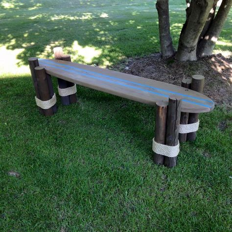 Crazyfish Woodworking Designs Surfboard bench from Coastal Pilings Collection Surfboard Bench Diy, Surfboard Furniture Ideas, Surf Board Bench Diy, Upcycle Surfboard, Diy Surfboard Table, Surfboard Fence, Surfboard Bench, Beach Bench, Ideas Terraza