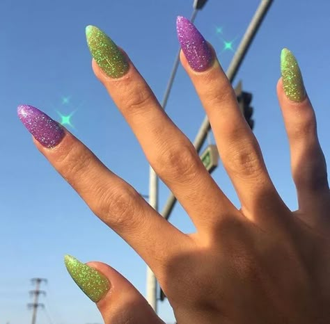 aesthetic nails 💚💜 purple and green Aesthetic Green Nails, Purple And Green Nails, Disney Acrylic Nails, Holloween Nails, Halloween 23, Mens Nails, Hippie Nails, Purple Nail Designs, Aesthetic Purple