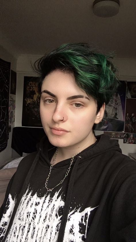 Dark Green Hair Pixie, Short Black Hair Color Ideas, Forest Green Hair Dark Short, Pixie Green Hair, Green Short Hair Men, Green And Black Hair Men, Green Hair Short Pixie, Mens Green Hair, Black And Green Short Hair