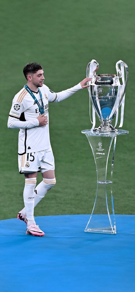 #realmadrid #champions #championsleague #winners #2024 #wallpapers #vinijr Cristiano Ronaldo And Messi, Football Players Images, Real Madrid Wallpapers, Real Madrid Football, Madrid Wallpaper, Real Madrid Players, Football Icon, Toni Kroos, كريستيانو رونالدو