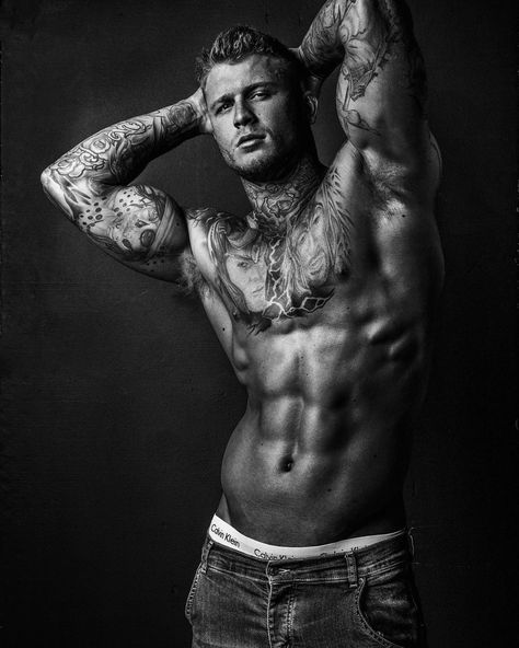 Madness Shantel Tessier, California Guys, Shantel Tessier, Rose Glasses, European Men, Tattoo Inspiration Men, Dark Men, Man Photography, Dark Romance Books