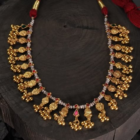 Siddhi Silver (@silversiddhi) • Instagram photos and videos Moti Sets Jewellery, Maharashtra Jewellery, Kolhapuri Saaj, Maharashtrian Jewellery, Pearl Gold Necklace, Gold Haram, Ancient Jewels, Indian Wedding Jewelry Sets, Gold Jewels Design