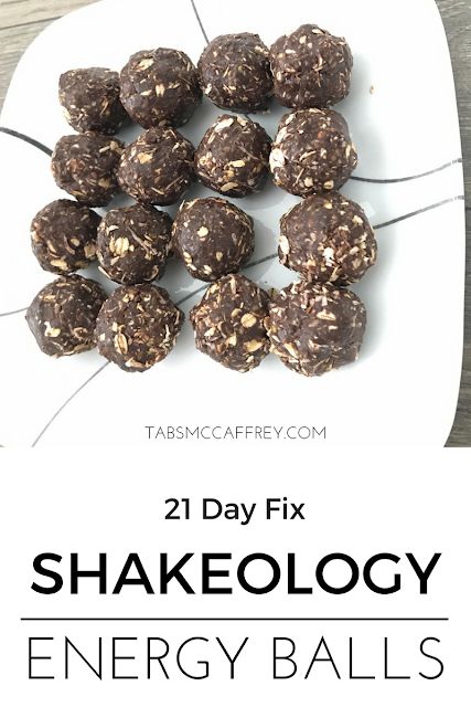 Shakeology Dessert Recipes, Shakeology Desserts, Shakeology Mug Cake, Chocolate Shakeology Recipes, 21 Day Fix Desserts, 21 Day Fix Snacks, Beachbody Shakeology, Protein Balls Healthy, Fixate Recipes