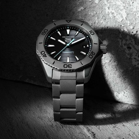 Tag Heuer Aquaracer Solargraph, Tag Aquaracer, Tag Heuer Aquaracer, Titanium Watches, Tag Heuer Watch, Artificial Light, Sports Watch, Grade 2, Tag Heuer