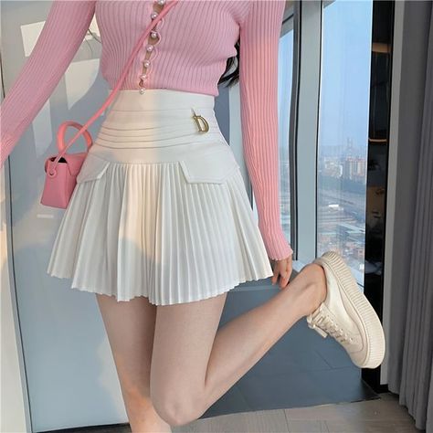 Mini Skirt Summer, Accordion Skirt, Girls Streetwear, High Waist Mini Skirt, First Date Outfits, White Pleated Skirt, Crewneck Sweatshirt Women, Metal Letter, High Waist Fashion