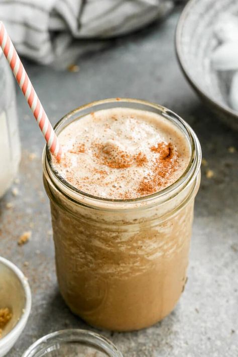 Cinnamon Espresso Smoothies Cinnamon Coffee Smoothie, Espresso Protein Smoothie, Banana Espresso Smoothie, Snickerdoodle Smoothie, S’mores Smoothie, Mcdonalds Sweet Tea, Banana Drinks, Avocado Toast Egg, Favorite Breakfast Recipes