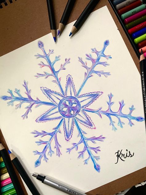 Realistic snowflake drawn with colored pencils Snowflake Pencil Drawing, Xmas Drawing Ideas Pencil, Winter Wonderland Drawing Ideas, Christmas Color Pencil Drawings, Snowflakes Sketch, Christmas Colored Pencil Drawings, Snowflake Drawing Art, Winter Drawings Pencil, Winter Drawing Ideas Sketch