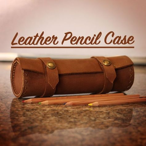 Pencil Case Pattern, Leather Working Projects, Useful Projects, Diy Leather Bracelet, Diy Pencil, Leather Pencil Case, Leather Crafting, Needle Case, Leather Ideas