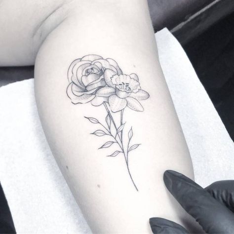 Rose Daughter Tattoo, Daffodil And Rose Flower Tattoos, Rose And Daffodil Tattoo Ideas, Roses And Daffodils Tattoo, Daffodil And Roses Tattoo, Rose Carnation Daffodil Tattoo, Rose And Narcissus Flower Tattoo, Narcissus And Rose Tattoo, Daffodil And Rose Tattoo Birth Flowers