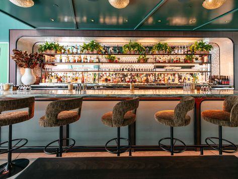 The 17 Best Restaurants In Soho - New York - The Infatuation Supreme Store, Soho Restaurants, Restaurant Nyc, Eleven Madison Park, Soho Hotel, Raw Bars, Soho Nyc, Madison Park, Fine Dining Restaurant