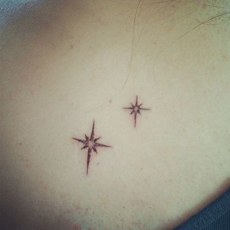 Never land stars from Peter Pan... May be have each star representing each… Shining Star Tattoo, Neverland Tattoo, North Star Tattoos, Tatoo 3d, Tattoos Infinity, Star Tattoo, Constellation Tattoos, Celtic Tattoos, 1 Tattoo