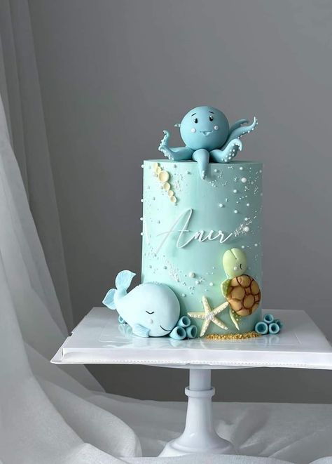 Easy Under The Sea Cake Ideas, Ocean Animal Birthday Cake, Octopus Cake Ideas, Ocean Baby Shower Cake, Birthday Cake Ocean, Underwater Cakes, Sea Animals Cake, Underwater Birthday Cake, Torte Baby