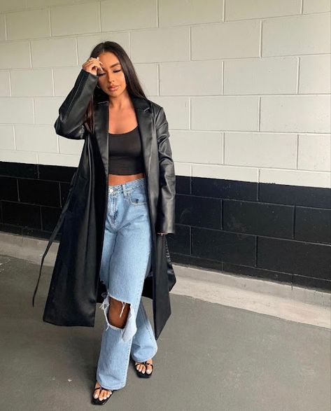 New In: Fall Style Trends | Fashion Cognoscente Leather Coat Outfit, Black Leather Jacket Outfit, Mantel Outfit, Leather Jacket Outfits, Neue Outfits, Elegante Casual, Looks Street Style, Looks Black, Looks Chic