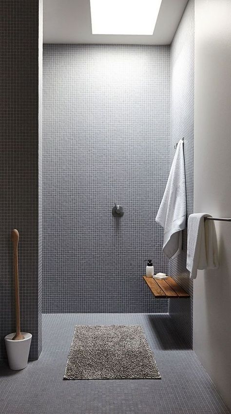 Walk-in Showers 101 | Pros & Cons, Tips & Tricks, Design Ideas | Homesthetics - Inspiring ideas for your home. Drømme Bad, Gray And White Bathroom, Bilik Air, Bathroom Trends, Simple Bathroom, Grey Bathrooms, Laundry In Bathroom, House Bathroom, Beautiful Bathrooms