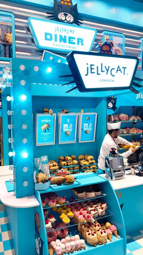 Vivian | NYC food + Travel | World’s first and only @jellycat diner just opened in NYC at @faoschwarz @rockefellercenter ! 🥳 . . . . . . #jellycat… | Instagram Diner Nyc, Jellycat Stuffed Animals, Jelly Cat, Fao Schwarz, Nyc Food, Nyc Shopping, Nyc Trip, Cat Plush, Travel World