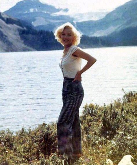 Stile Blair Waldorf, Marilyn Monroe Fashion, Joe Dimaggio, Marilyn Monroe Photos, Norma Jean, Norma Jeane, Mode Casual, Blonde Bombshell, Steve Mcqueen