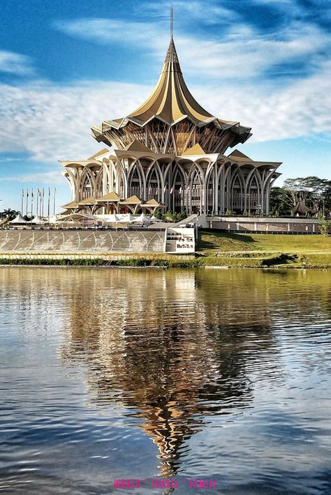 Beautiful Kuching. Why you must visit this small city in Malaysia. Sarawak Borneo Malaysia Beautiful Places, Sarawak Flag, Malaysia Poster, Malaysia Photography, Malaysia Itinerary, Kuching Malaysia, Borneo Malaysia, Malaysia Travel Guide, Kuching Sarawak