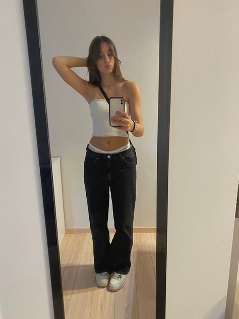 Baggy Jeans With Calvin Klein, Cropped Top And Jeans Outfit, Calvin Klein Baggy Jeans Outfit, Calvin Klein Under Jeans Outfit, Stussy Crop Top, Baggy Black Jeans Outfit Summer, Calvin Klein With Jeans Outfit, Jordan 4 Aesthetic Outfit, Crop Tube Top Outfit