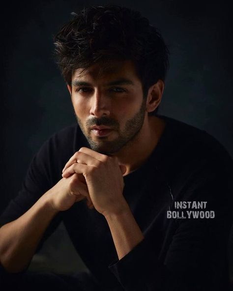 Karthik Aryaan, Karthik Aaryan, Chocolate Boy, Kartik Aaryan, Bollywood Pictures, Handsome Celebrities, Model Citizen, Portrait Photography Men, Bollywood Couples