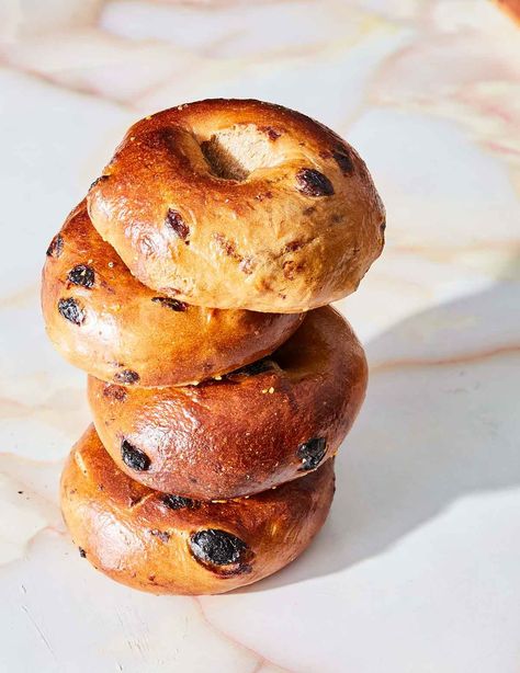 Whip up a batch of these warmly spiced homemade bagels on the weekend and look forward to breakfast all week long. Cinnamon Raisin Bagels, Raisin Bagels, Yeast Dough, Homemade Bagels, Cinnamon Raisin, Bagels, Raisin, Yeast, Cocoa