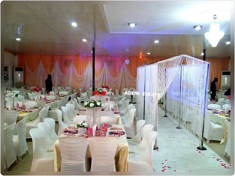 Pictures Of Lovely Wedding Reception Decorations And Cakes - Events - Nigeria Nigeria Wedding Reception Decorations, Event Planning Pictures, Event Planning Proposal, Event Planning Printables, Nigeria Wedding, Hall Decoration, Event Planning Business Cards, Event Planning Decorations, Wedding Hall Decorations