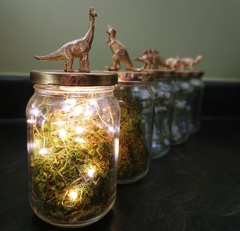 Glass Jar Diy, Simple Centerpieces Diy, Dinosaur Wedding, Diy Wedding Centerpieces, Centerpiece Diy, Cake Dome, Jar Centerpieces, Dinosaur Theme Party, Simple Centerpieces