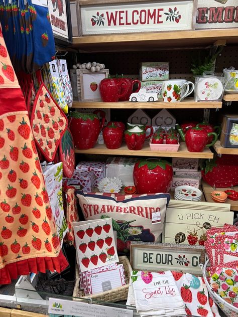 Strawberry themed decor house kitchen gear Strawberry Kitchen Theme, Strawberry Moodboard, Strawberry Themed Kitchen, Fruit Themed Kitchen, Strawberry Elephant, Coquette Board, Strawberry Kitchen Decor, Strawberry Items, Strawberry House