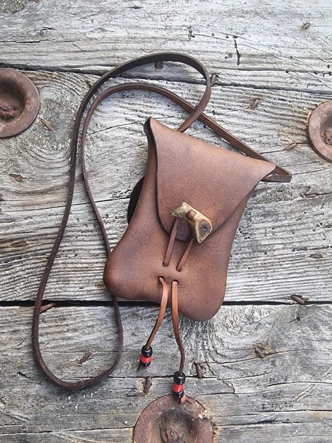 Medicine Necklace, Leather Medicine Pouch, Leather Utility Belt, Moccasin Pattern, Medicine Bags, Medicine Pouch, Medicine Bag, Leather Diy Crafts, Leather Workshop