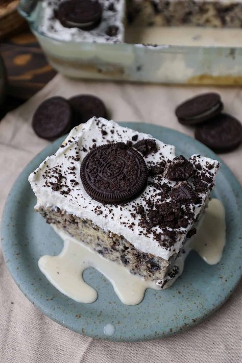 Oreo Tres Leches - Fat Girl Hedonist Cookies And Cream Tres Leches Cake, Oreo Tres Leches Cake Recipe, Oreo Tres Leches Cake, Food Truck Desserts, Chocolate Tres Leches Cake, Cookies And Cream Frosting, Rocky Road Ice Cream, Tres Leches Cake Recipe, Yummy Cheesecake