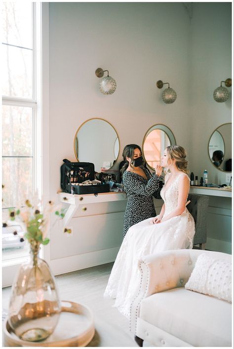 Brides Suite, Bridal Loft, Bride Dressing Room, Bridal Suite Room, Get Ready Room, Bridal Room Decor, Prep Room, Bride And Groom Getting Ready, Bridal Getting Ready