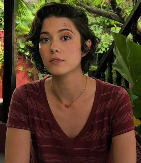 Mary Elizabeth Winstead Kate, Mary Winstead, Homo Sapien, Woods Outfit, Beautiful Brown Eyes, Mary Elizabeth Winstead, Comic Art Girls, Beauty Looks, Mary Elizabeth