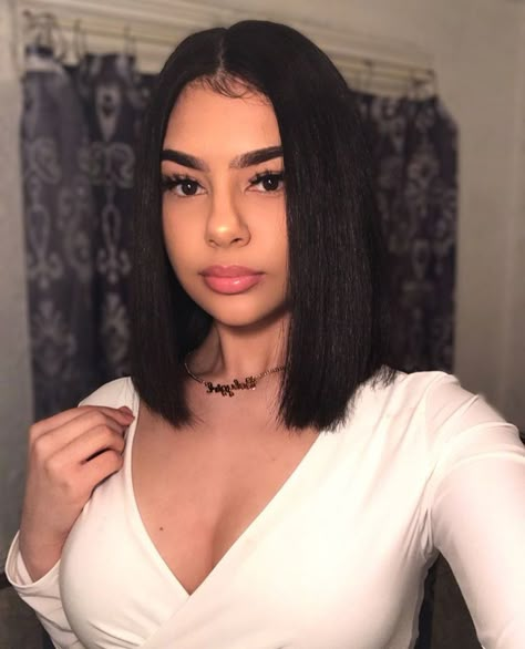 𝒫𝒾𝓃𝓉𝑒𝓇𝑒𝓈𝓉: @ ♛𝒜𝓃𝒾𝓉𝒶♛ Modern Bob Haircut, Best Human Hair Wigs, Bob Cut Wigs, Remy Human Hair Wigs, Bob Hairstyles For Fine Hair, Lace Front Human Hair Wigs, Train Ride, Lace Front Human Hair, Penteado Cabelo Curto