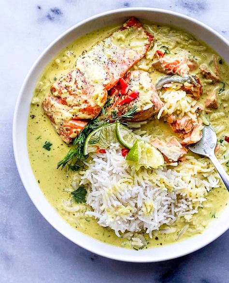 Salmon in Coconut Lime Indian Curry - Feast with Safiya Salmon Green Curry, Curried Salmon Recipes, Coconut Lime Salmon, Green Curry Salmon, Coconut Curry Salmon, Indian Salmon, Coconut Fish Curry, Thai Seafood, Abs Excercise