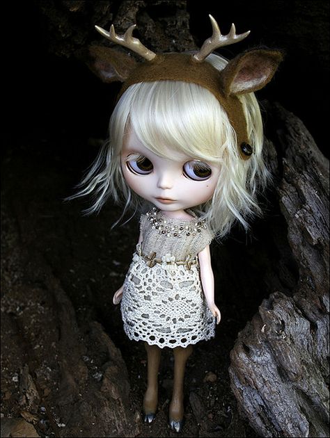 OOAK Deer Girl, Fairy Art Dolls, Living Dolls, Blythe Clothes, Oh Deer, A Deer, Doll Parts, Pretty Dolls, I Forgot