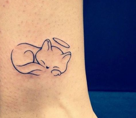 23 Minimalist Cat Tattoo Ideas Minimalist Cat Tattoo, Cat Face Tattoos, Cat Outline Tattoo, Cat Paw Tattoos, Pet Memorial Tattoo, Cat Tattoo Simple, Cute Cat Tattoo, Pawprint Tattoo, Petit Tattoo