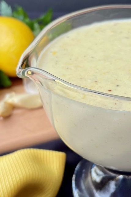 This lemon alfredo sauce is the right balance of creamy and light. Perfect for any quick and easy weeknight dinner that the whole family will love. #winter #winterfoods #wintermeals #winterrecipeideas #winterrecipes#dinnerideas#dinnerrecipes#dinnerdishes#familydinnerideas#supper#supperideas Alfredo Sauce With Heavy Cream, Lemon Alfredo Sauce, Sauce With Heavy Cream, Creamy Lemon Butter Sauce, Lemon Garlic Cream Sauce, Lemon Blueberry Cupcakes, Lemon Cream Sauce, Broccoli Pasta Recipe, Lemon Cream Sauces