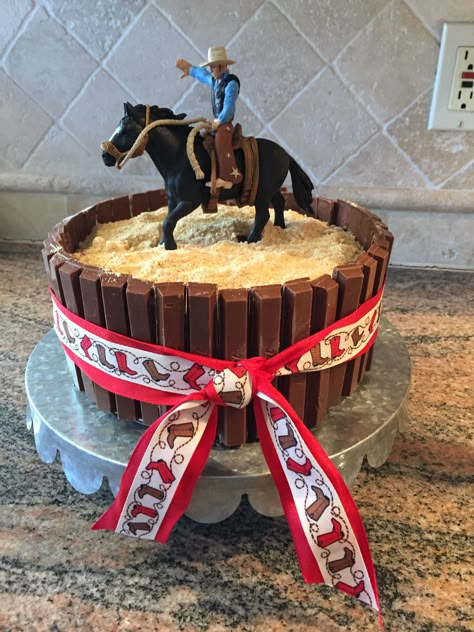 John Wayne Birthday Cake, Country Western Birthday Cake, Cowboy Birthday Cake Boys, Cowboy Bday Cake, Diy Western Cake, Cowboy Party Cake Ideas, Cowboy Theme Birthday Cake, Western Birthday Cakes For Men, Cowboy Birthday Food