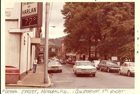 Another shot of Central Street in #Historic Downtown #Harlan #Kentucky!  #VisitHarlan (Photo credit to Jamey Middleton) Harlan Kentucky, Harlan County, Appalachian People, Kentucky Girl, My Old Kentucky Home, And So The Adventure Begins, Vintage Photography, Old Pictures, Kentucky