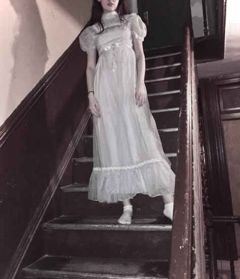 Just Girly Things, Pretty Dresses, The Good, Victorian Dress, Outfit Inspirations, Stairs, Fashion Inspo, Dress Up, Style Inspiration