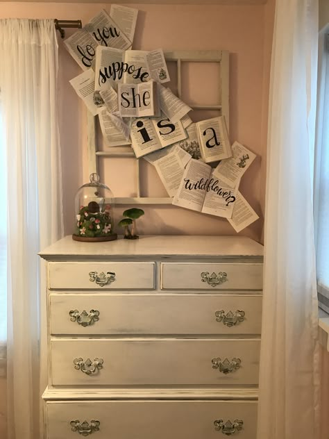 Alice In Wonderland Room Decor Ideas, Alice In Wonderland Mirror Diy, Alice In Wonderland Aesthetic Home Decor, Wonderland Themed Nursery, Alice In Wonderland Laundry Room, Alice In Wonderland Bookshelf, Alice In Wonderland Aesthetic Room Decor, Subtle Alice In Wonderland Decor, Alice In Wonderland Reading Corner