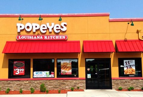 10 Things You Didn't Know About Popeyes Louisiana Fried Chicken, Popeyes Restaurant, Popeyes Louisiana Kitchen, Fried Chicken Restaurant, Louisiana Kitchen, Popeyes Chicken, Fast Food Chains, Fried Chicken Recipes, Rustic Colors