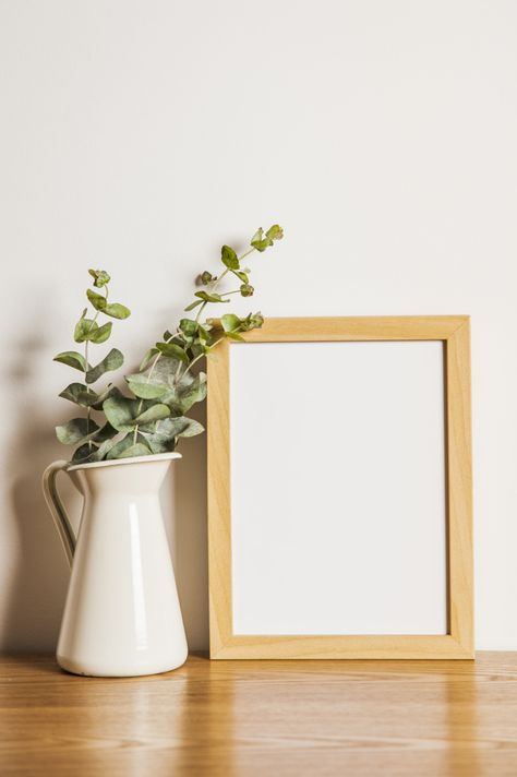 Floral composition with frame and flower pot Free Photo Frame Mockup Free, Wedding Mockup, Frame Wallpaper, Foto Frame, Pink And White Background, Floral Composition, Empty Frames, Photo Frame Design, Frame Wedding