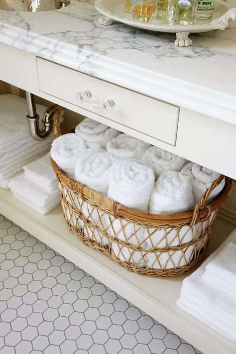 Bathroom Vanity With Baskets, Vanity Towel Storage, Washcloth Storage, Bathroom Vanity Storage Ideas, Vanity Storage Ideas, Organize Bathroom Counter, Bathroom Storage Bench, Open Bathroom Vanity, Building Bathroom