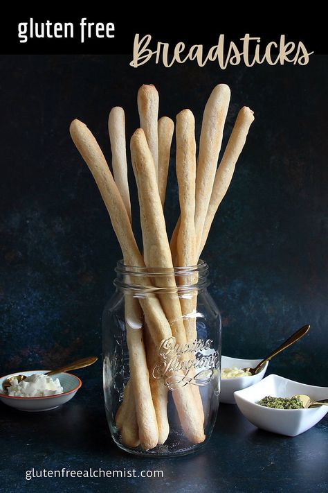 Super-easy Gluten Free Breadsticks recipe. Soft and pillowy on the inside… Crisp on the outside. Serve warm and fresh with dips, garlic butter, soups, salads, pasta and more. Easy to make dairy free and vegan too. Gluten Free Breadsticks, Gf Bread Recipe, Breadsticks Recipe, Gluten Free Italian, Bread Sticks Recipe, Pan Sin Gluten, Bread Sticks, Gluten Free Recipes Bread, Food Blogging