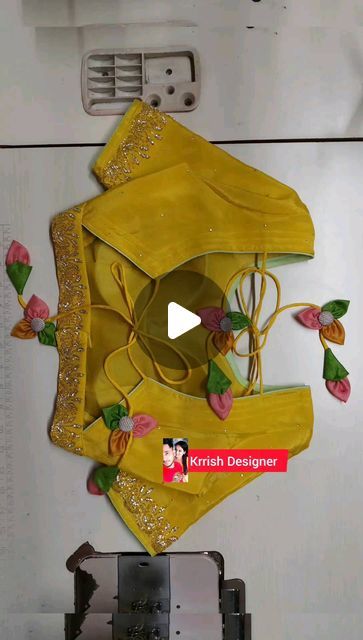 Choli Blouse Designs Latest, Latest Blouse Back Neck Designs, Latest Blouse Patterns, Choli Blouse Design, Blouse Back Neck, Choli Blouse, Blouse Back Neck Designs, Blouse Back, Back Neck Designs