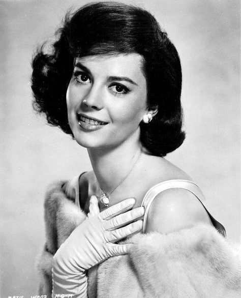 Natalie Wood Black And White, Natalie Wood Hair, Hollywood 60s, Alecia Beth Moore, Moss Fashion, Old Hollywood Actresses, Old Hollywood Style, Ryan Guzman, Vivien Leigh